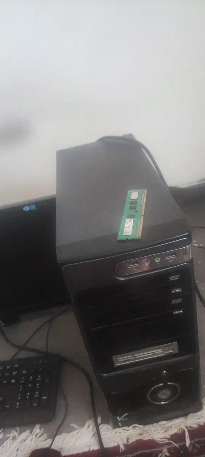 کامپیوتر خونگب|رایانه رومیزی|شوط, |دیوار