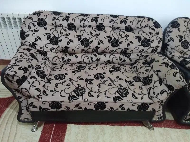 مبل هفت نفره طرح چرم و مخمل|مبلمان خانگی و میز عسلی|رشت, معلولین|دیوار