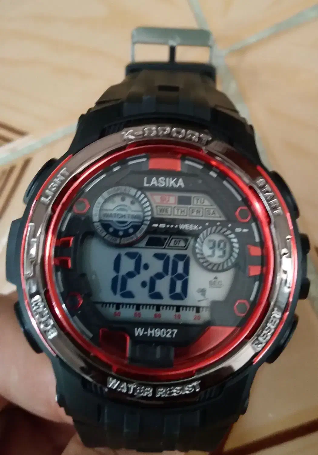 ساعت مچی LASIKA در حد نو|ساعت|نورآباد ممسنی, |دیوار