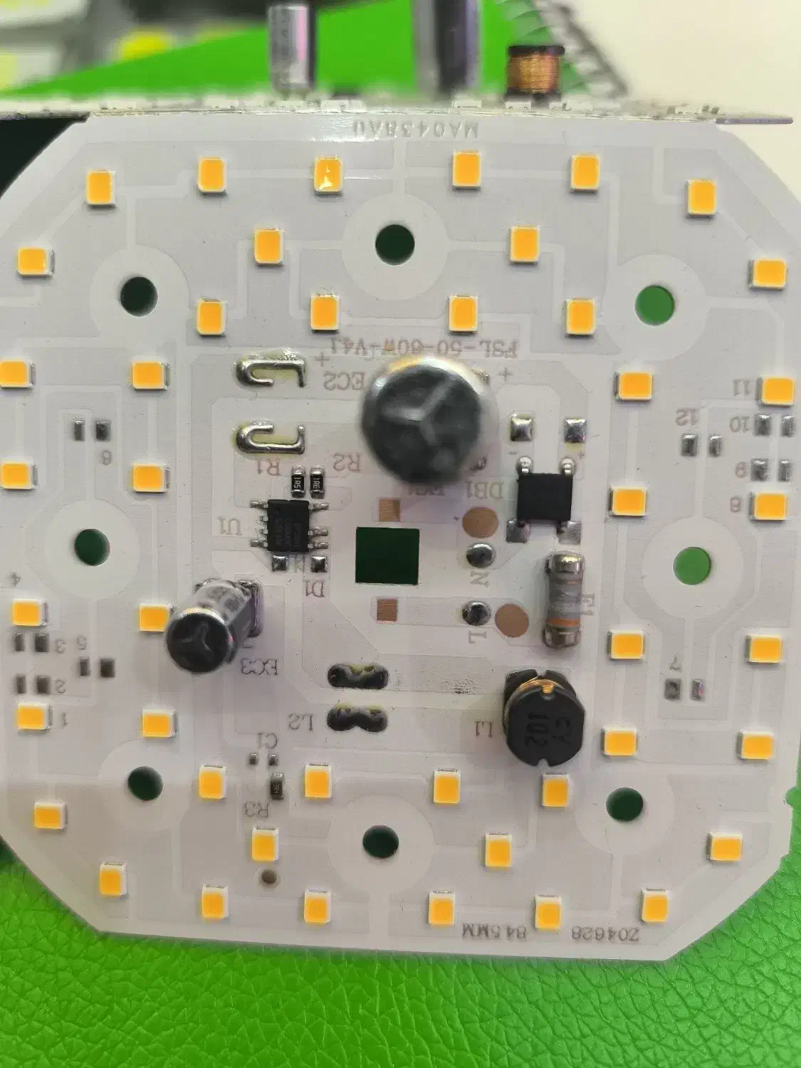 انواع چیپ لامپ|لامپ و چراغ|مشهد, سناباد|دیوار