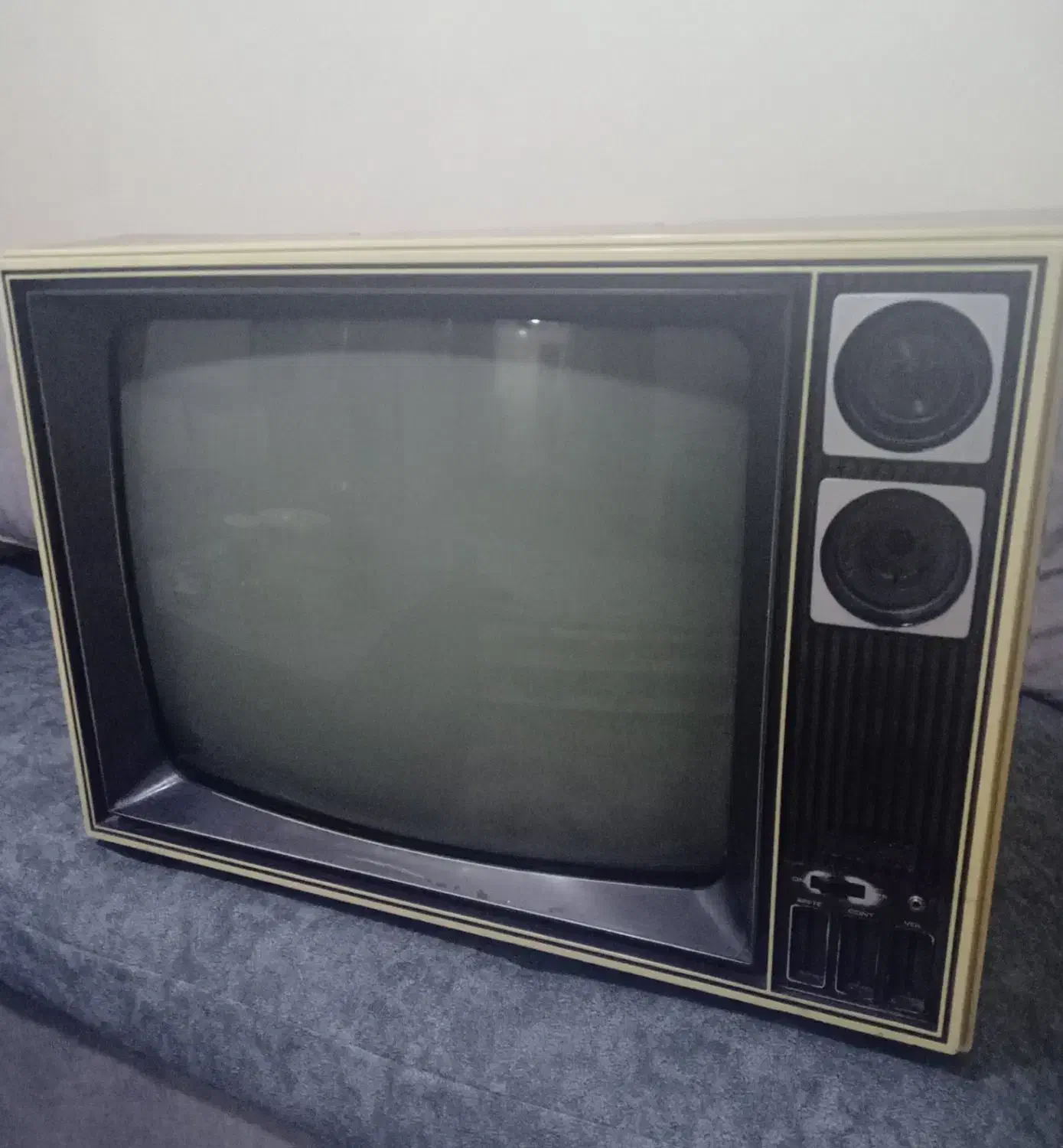 تلوزیون قدیمی|تلویزیون و پروژکتور|تهران, گلاب دره|دیوار