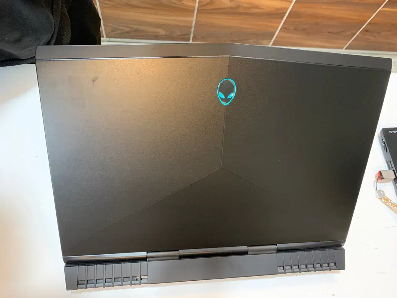 AlienWare R3 1070 8g|رایانه همراه|اندیشه, اندیشه فاز ۳|دیوار