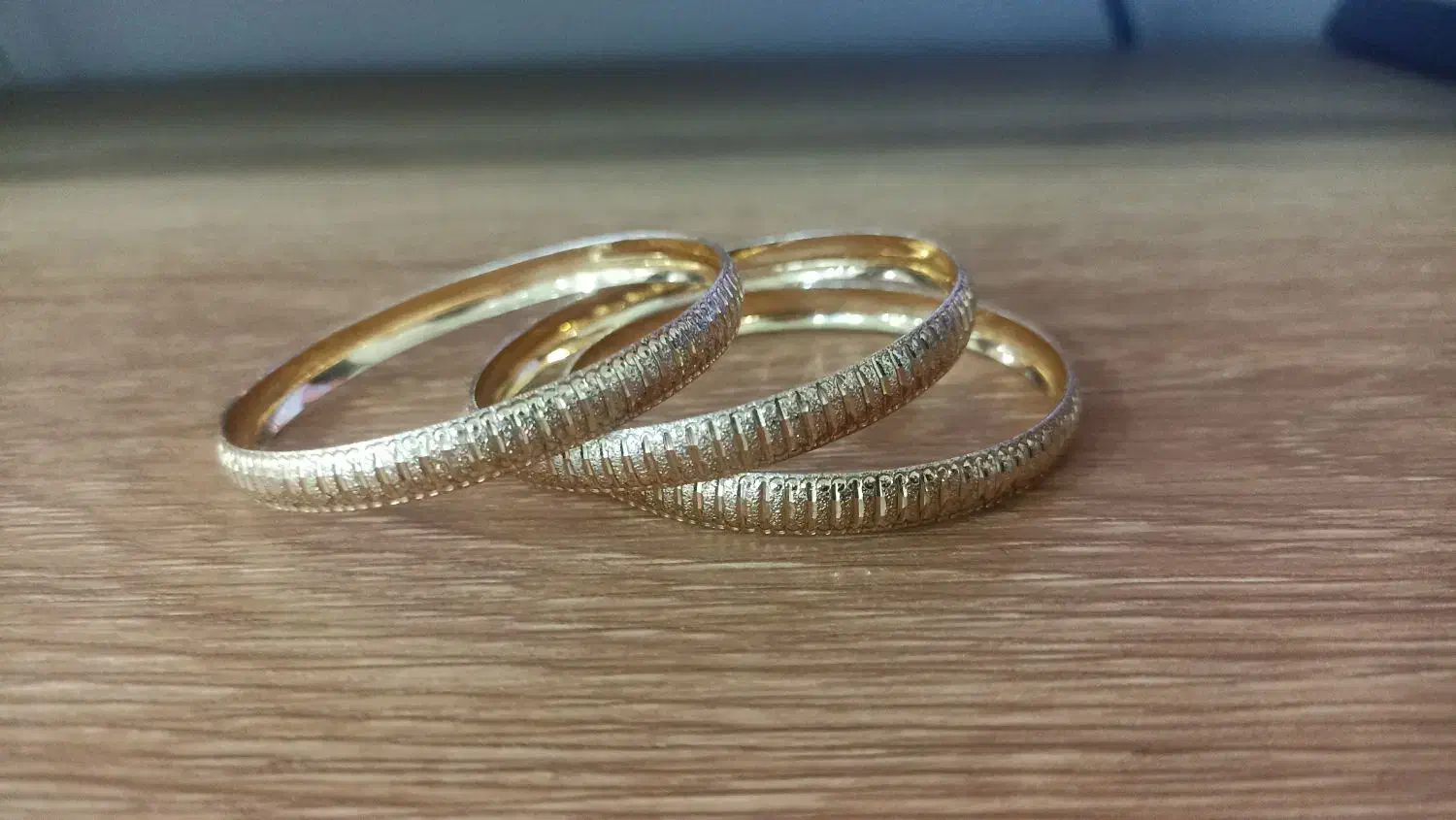 النگو طلا روس|جواهرات|الیگودرز, |دیوار