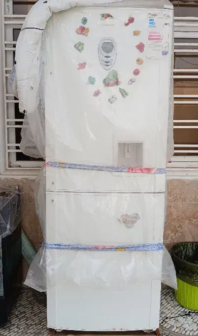 یخچال بالا و پایین بردش سوخته|یخچال و فریزر|دوگنبدان, |دیوار