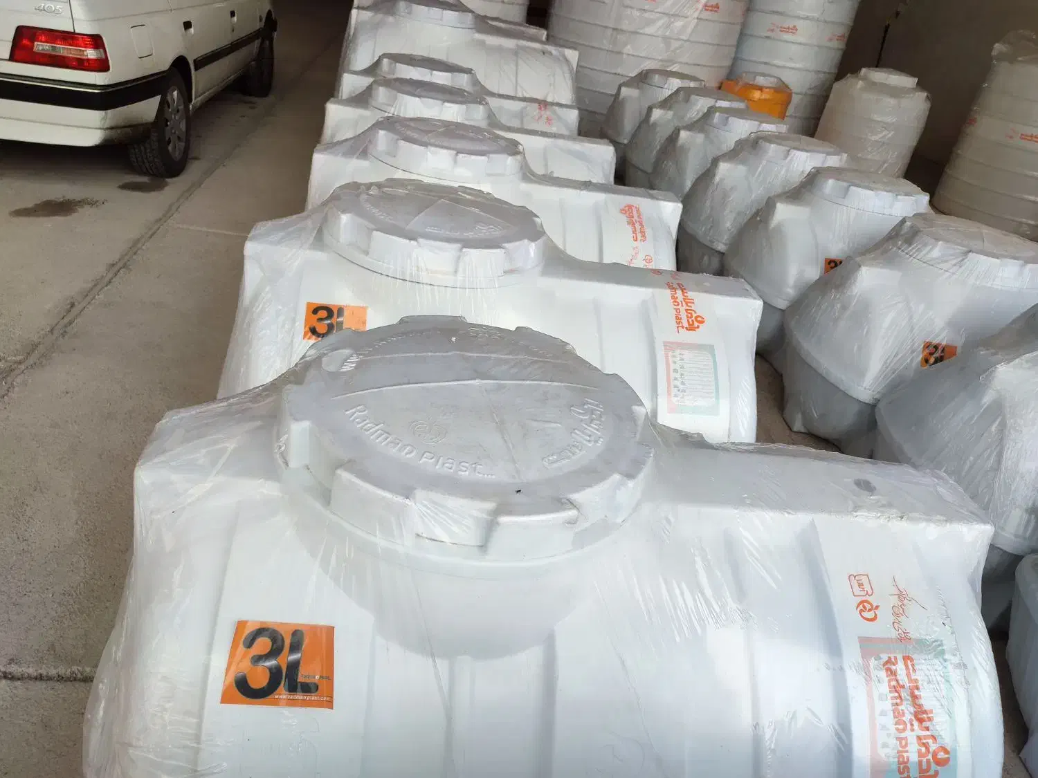 مخزن.تانکر اب.پلی اتیلن.ابگرمکن.پمپ|مصالح و تجهیزات ساختمان|دزفول, |دیوار