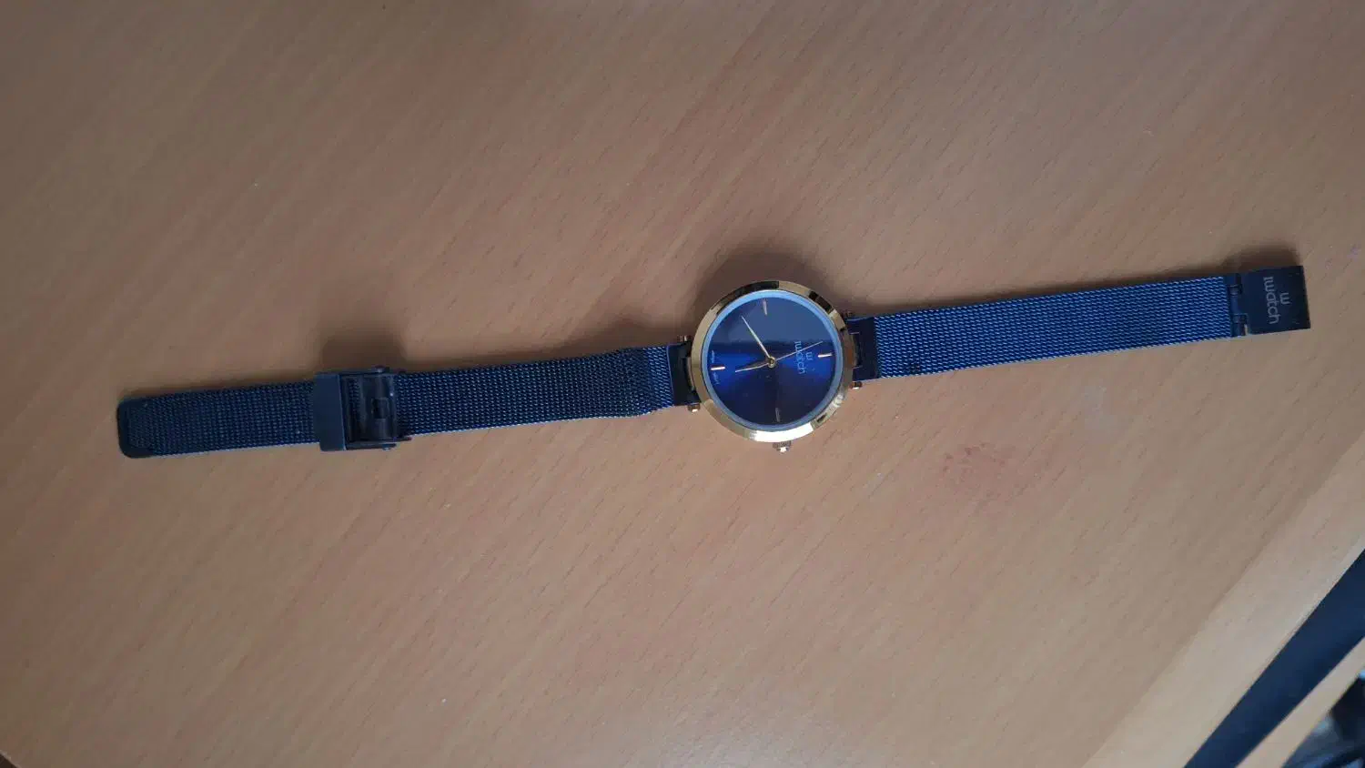 ساعت|ساعت|مشهد, اقبال|دیوار