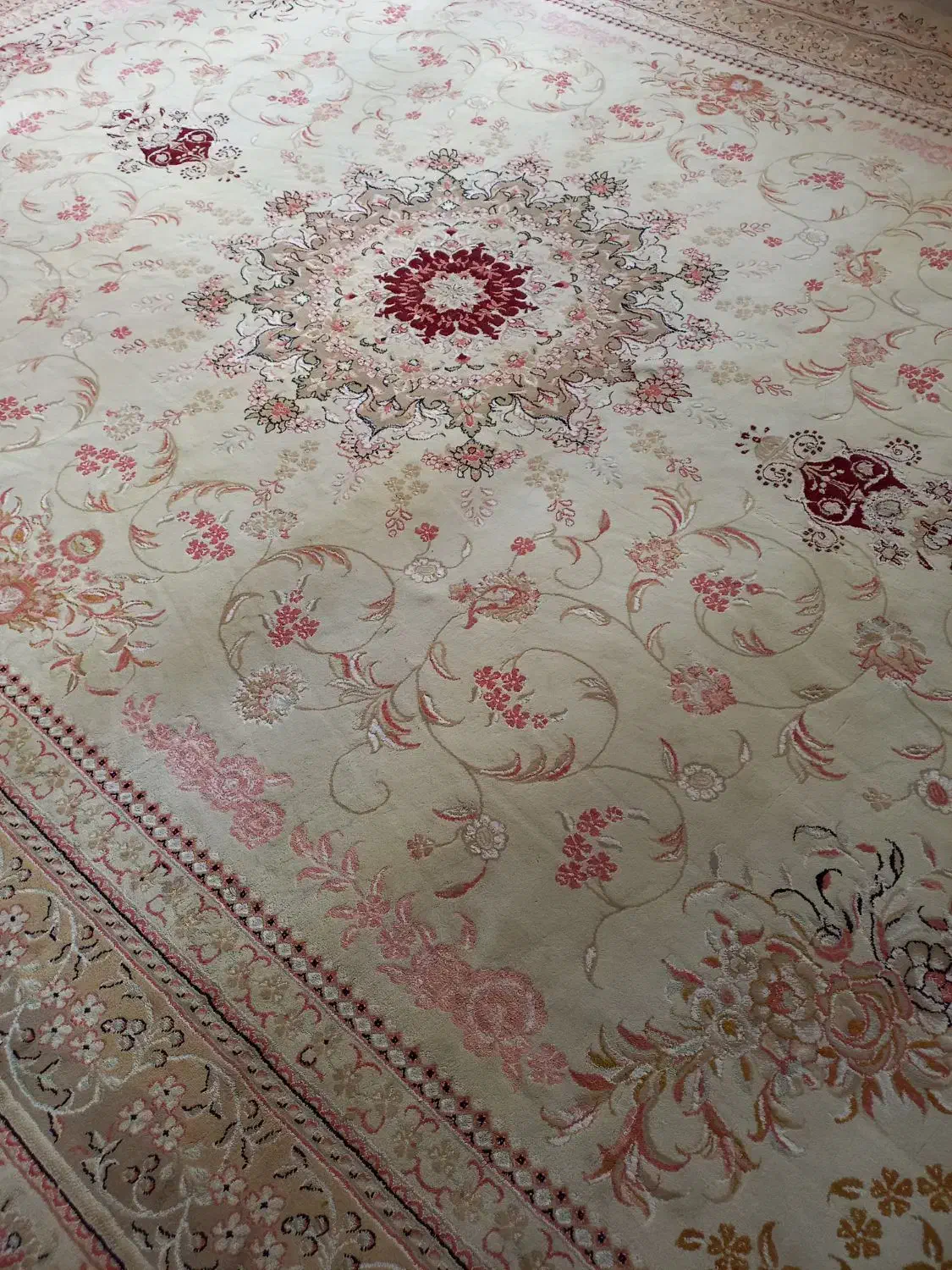 فرش ۱۲ متری|فرش|کرمانشاه, |دیوار