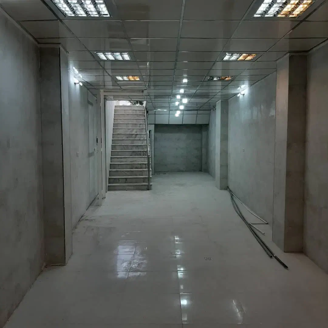 اجاره مغازه ۲ طبقه بر بلوار خلیج فارس|اجارهٔ مغازه و غرفه|قم, شهر قائم|دیوار