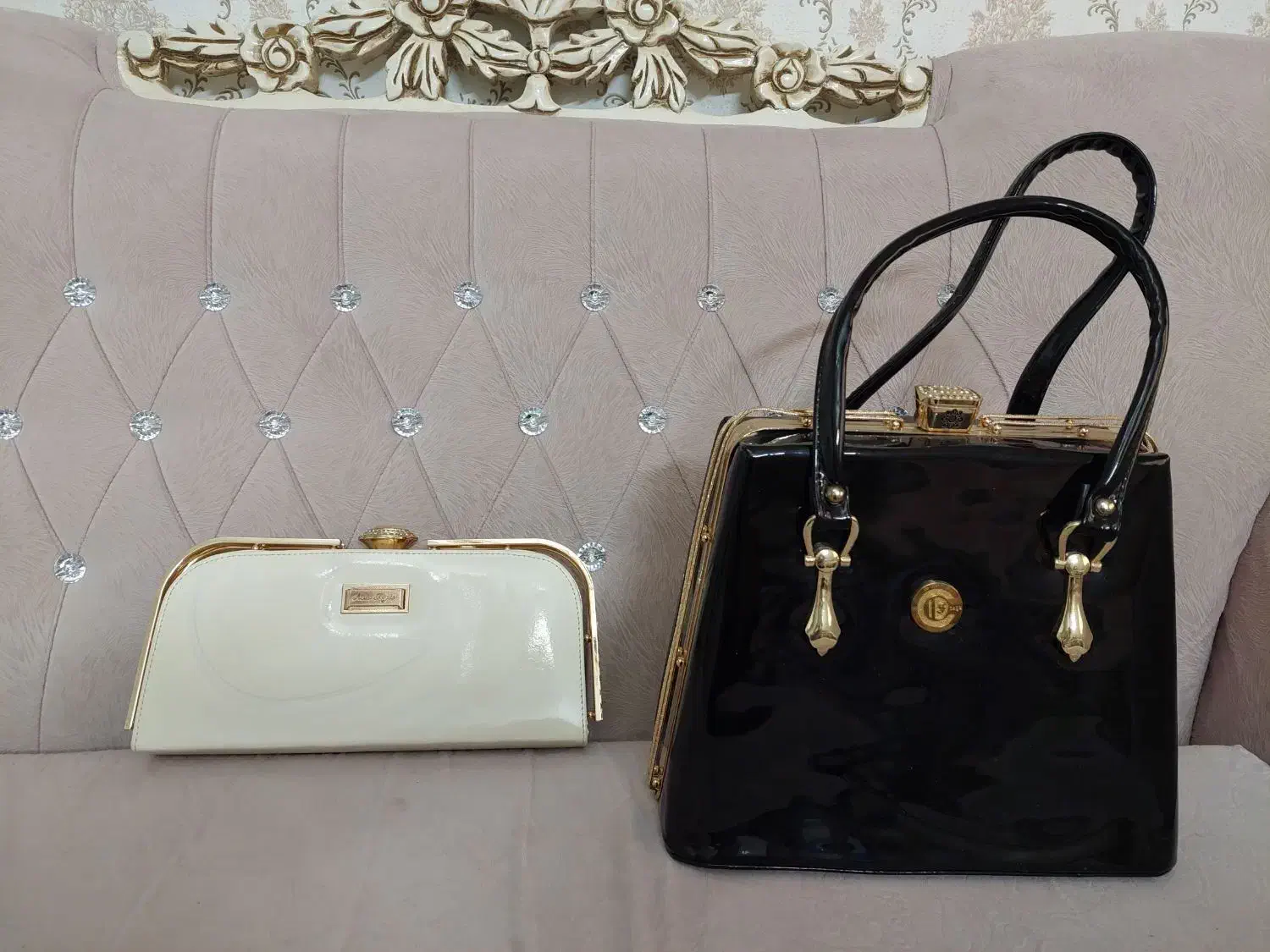 دوعدد کیف ورنی|کیف، کفش، کمربند|اراک, |دیوار