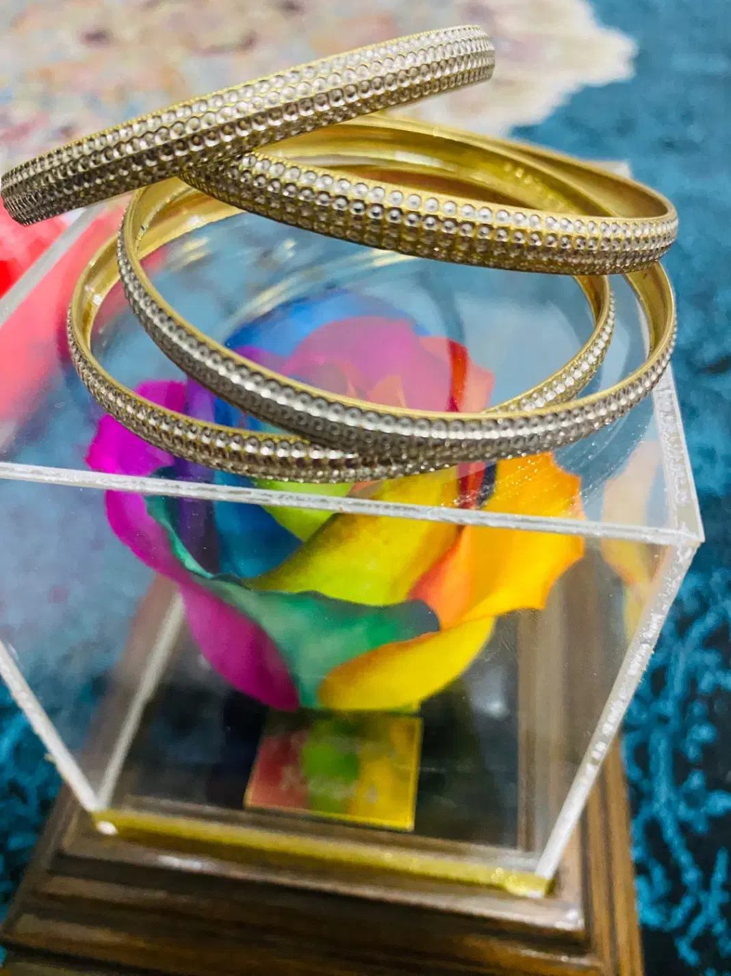 النگو بدل|بدلیجات|قم, باغ شازده|دیوار