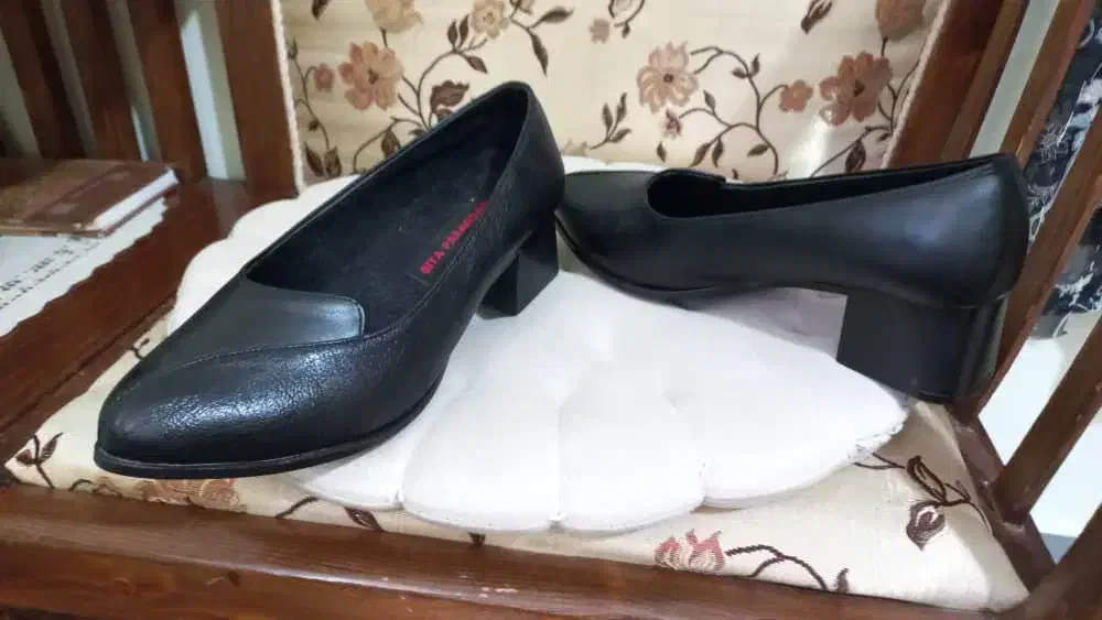 کفش طبی|کیف، کفش، کمربند|رشت, حمیدیان|دیوار