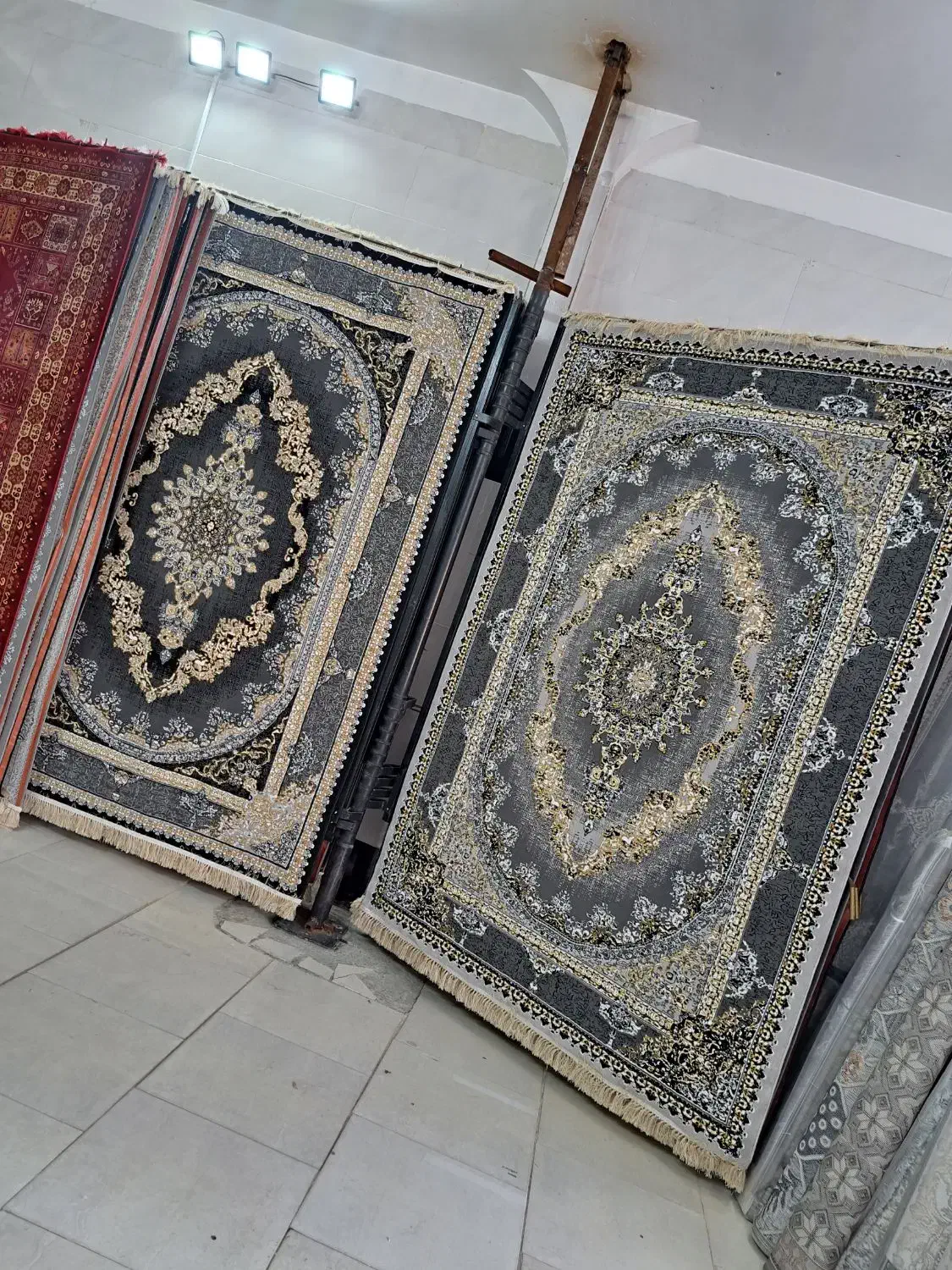 فرش نارسیس|فرش|علی‌آباد کتول, |دیوار