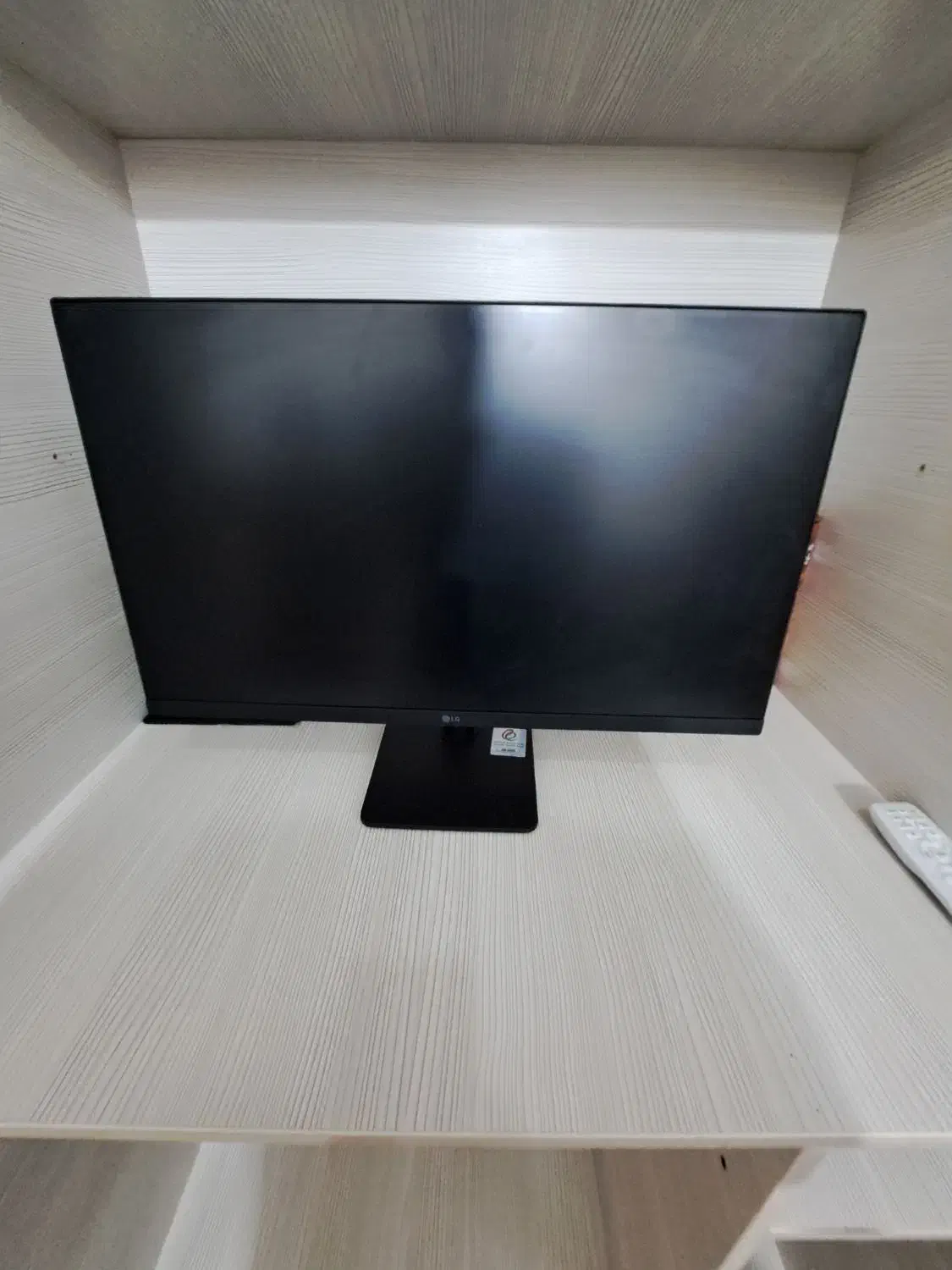 مانیتور ال جی و هدفون|قطعات و لوازم جانبی رایانه|بندر گناوه, |دیوار