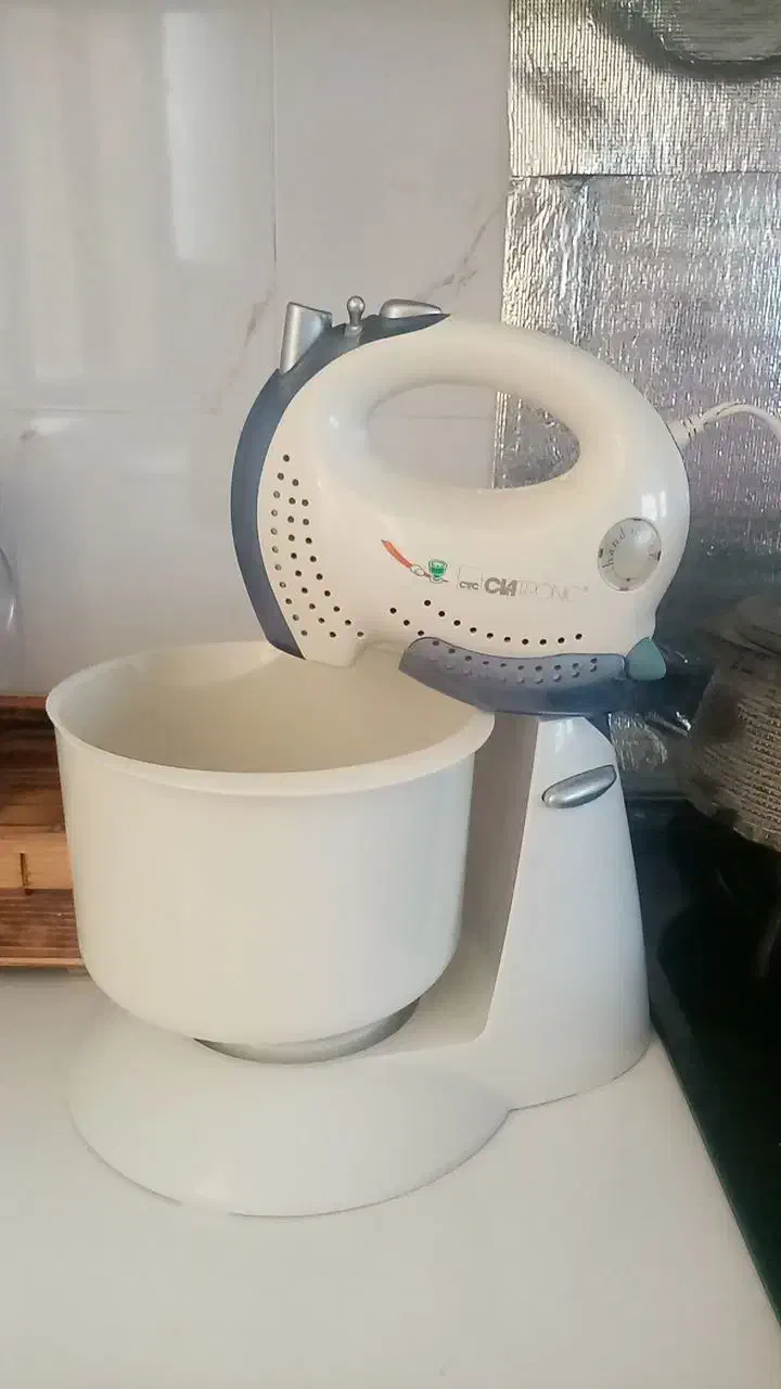 فروش وسایل خانه فروش فوری|تلویزیون و پروژکتور|محمدیه-قزوین, |دیوار