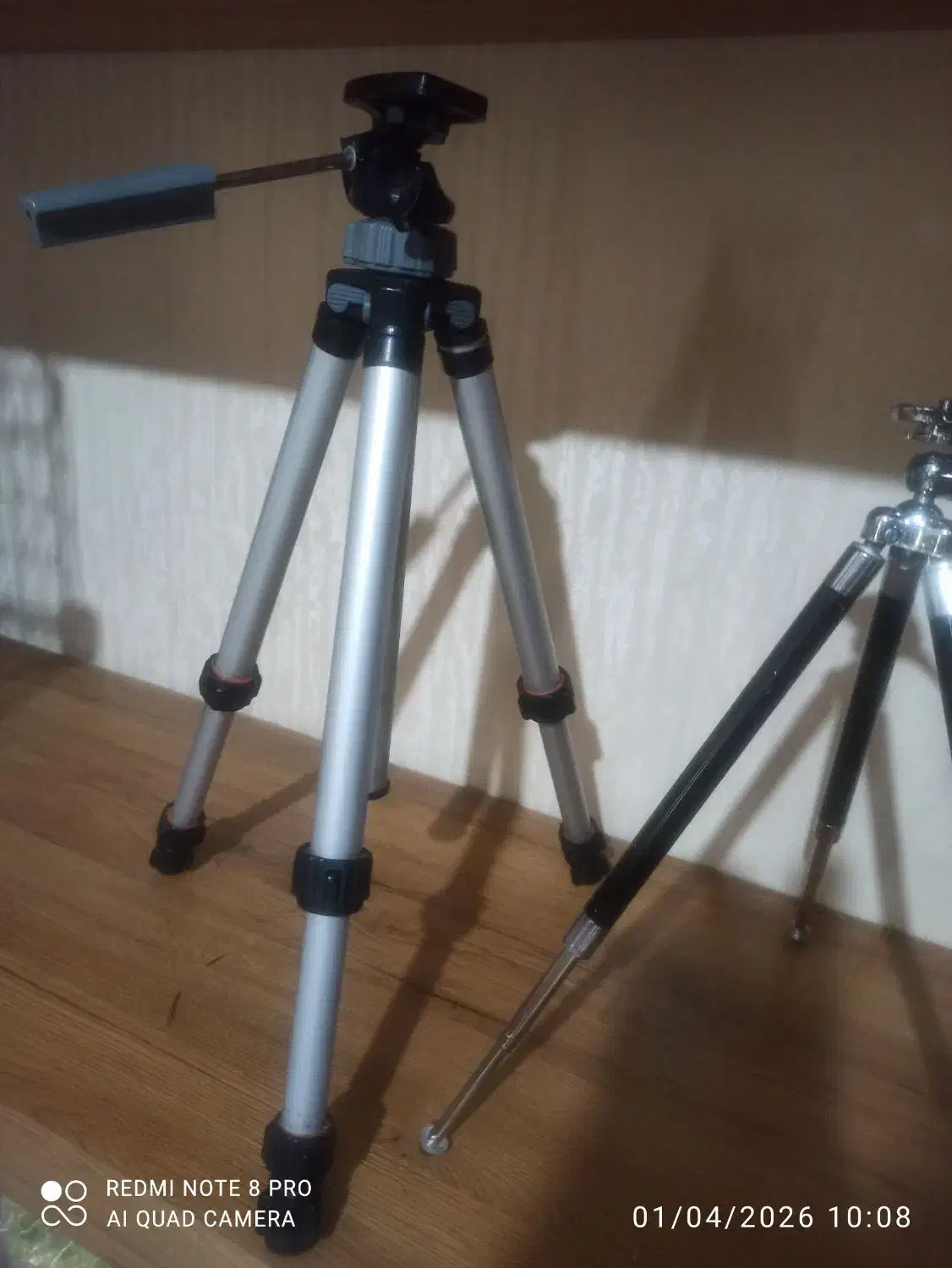 سه پایه دوربین عکاسی وفیلمبرداری|دوربین عکاسی و فیلم‌برداری|اصفهان, چشمه باقرخان|دیوار