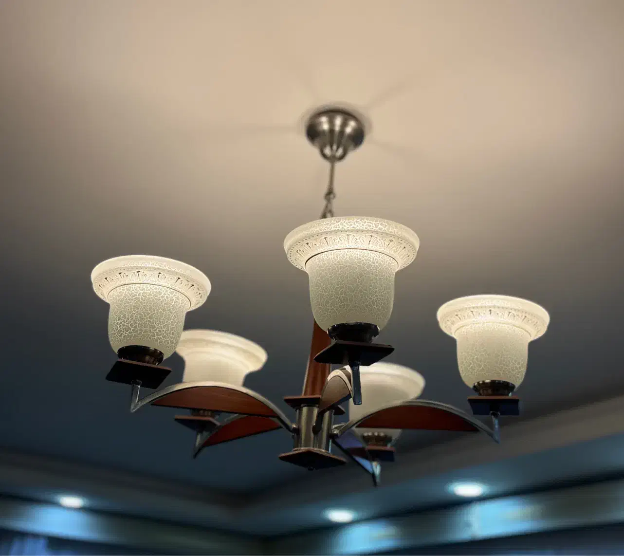 لوستر چوب و فلز|لوستر و چراغ آویز|یزد, |دیوار