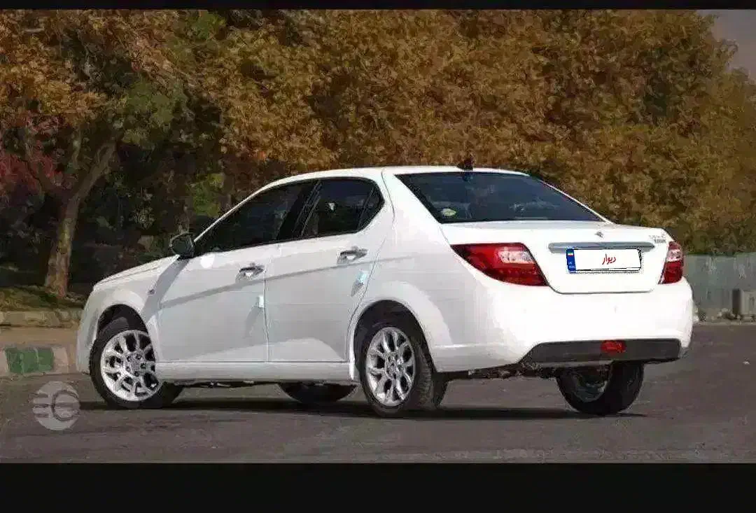 خودروی دنا پلاس شش دنده سفید 1404|خودرو سواری و وانت|کرج, ساسانی (قلمستان)|دیوار