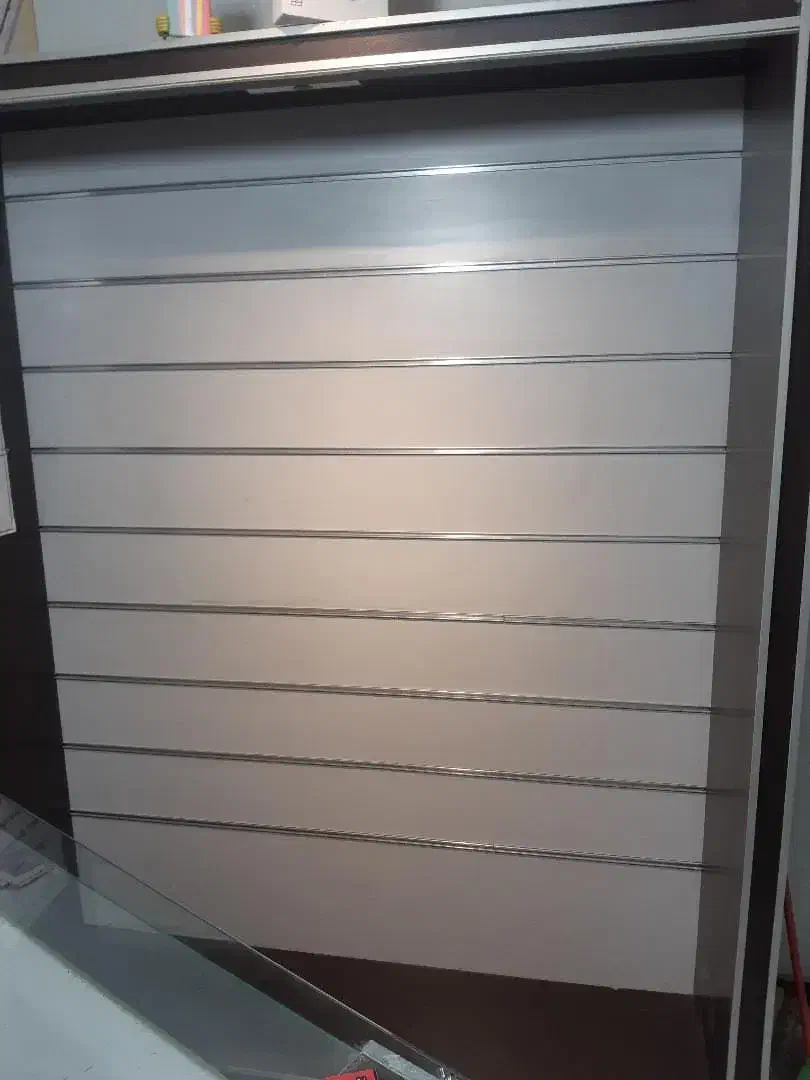 رگال|کتابخانه، شلف، قفسه‌های دیواری|باغ بهادران, |دیوار