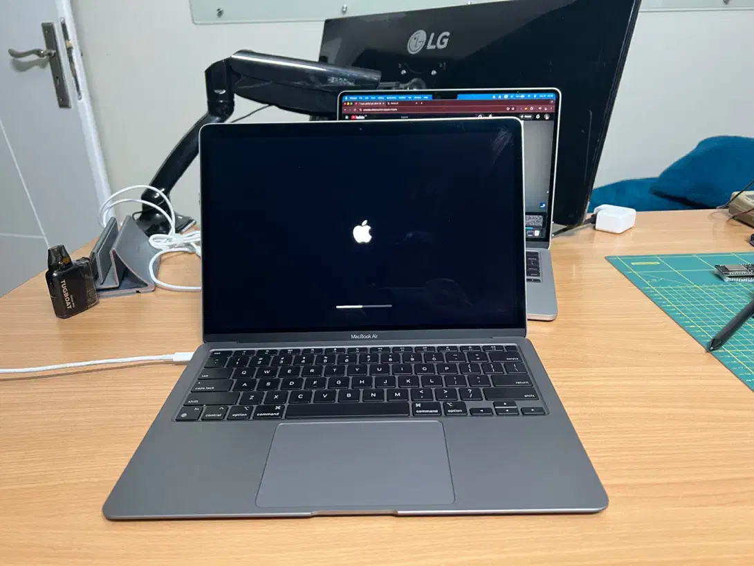 مکبوک 2020 Air 8gb 256 m1|رایانه همراه|اصفهان, آبشار|دیوار