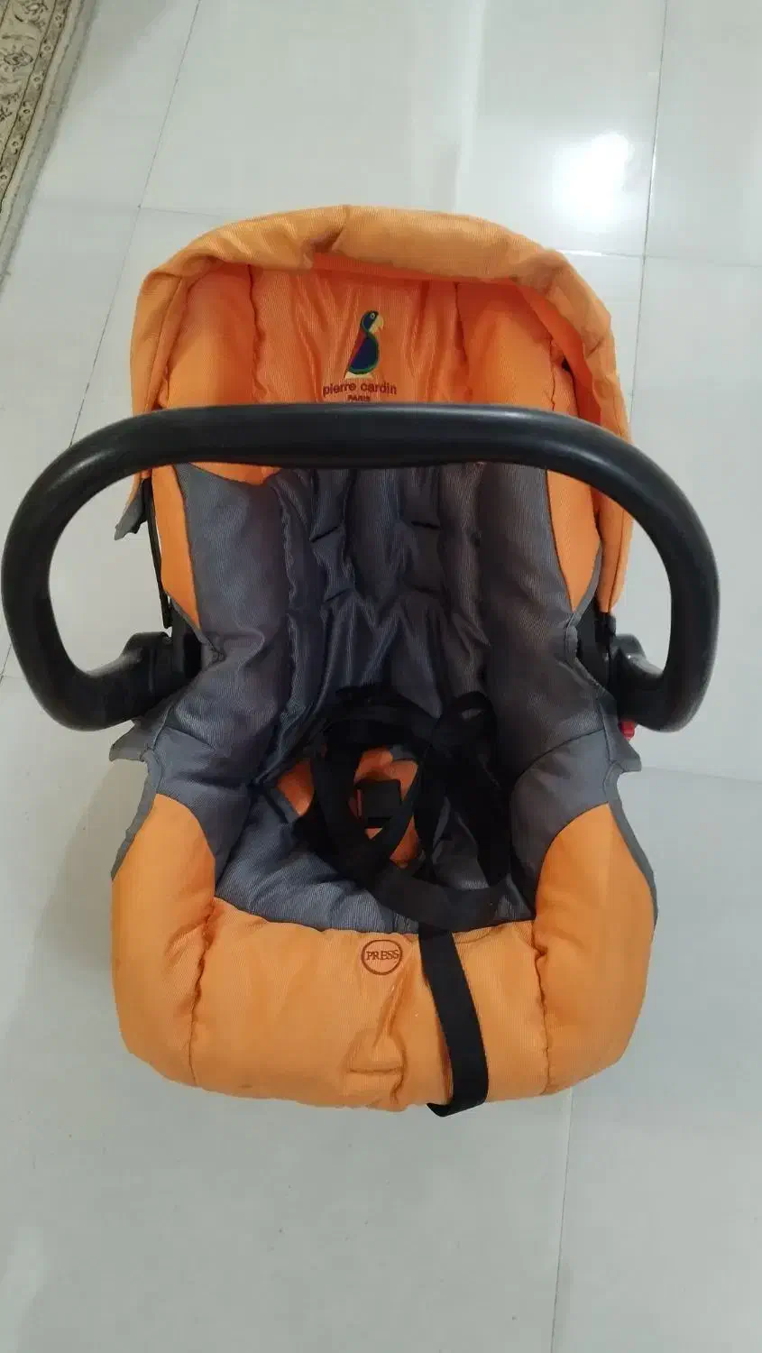 صندلی ماشین   و کریر بچه|تخت و صندلی بچه|شیراز, گلدشت معالی‌آباد|دیوار