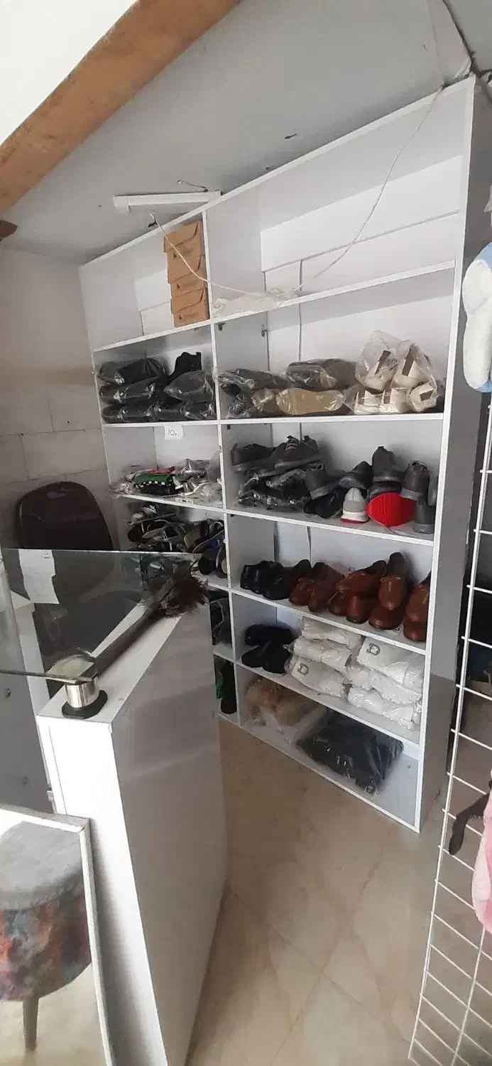 فروش ویترین مغازه در حد نو|فروشگاه و مغازه|املش, |دیوار