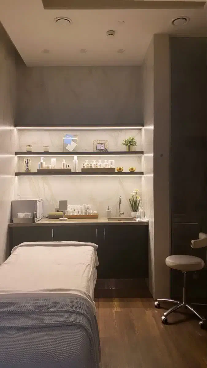 دعوت به علاقمندان کار در کلینیک پزشکی زیبایی|استخدام درمانی، زیبایی، بهداشتی|یاسوج, |دیوار