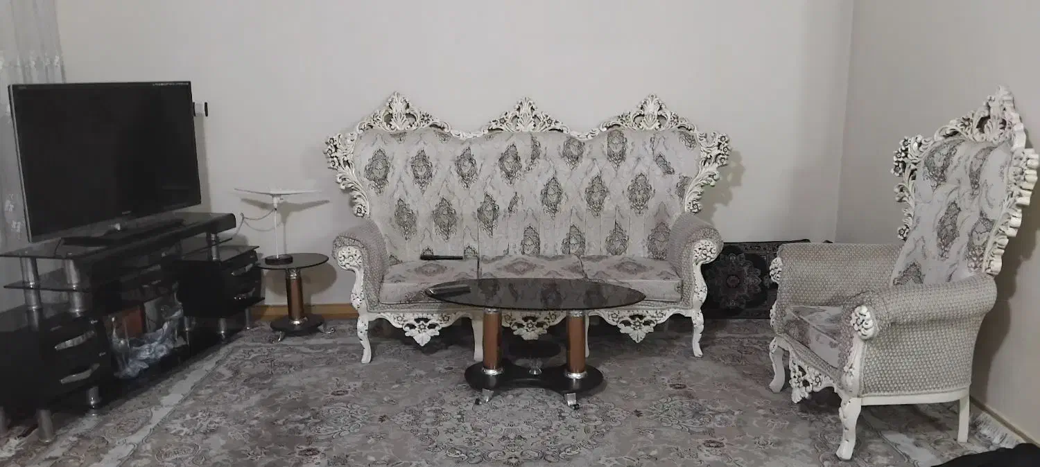 حراج لوازم منزل مبل تلویزیون میز. فرش|حراج|مشهد, رسالت|دیوار