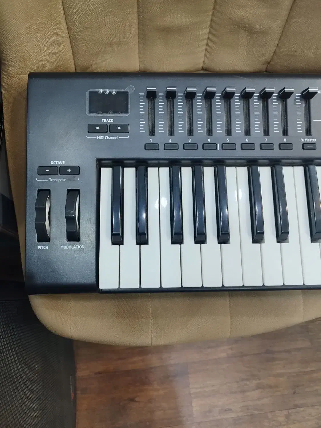 فروش میدی کنترلر novation|پیانو، کیبورد، آکاردئون|اهواز, نادری|دیوار