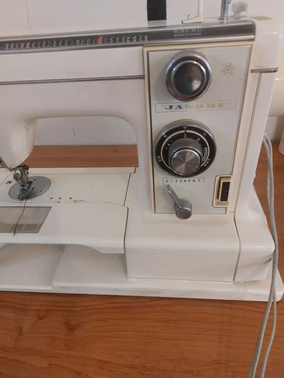 چرخ خیاطی|چرخ خیاطی و ریسندگی|مشهد, آزادشهر|دیوار