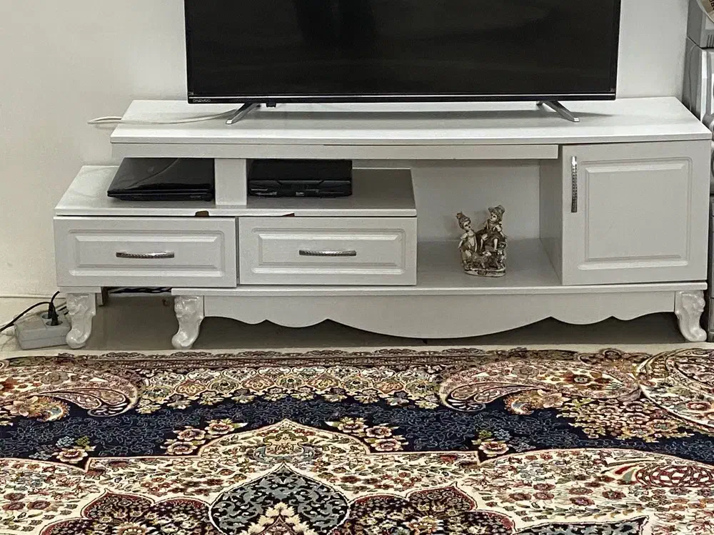 میز تلویزیون در حد نو|میز تلویزیون|سبزوار, پیروزی|دیوار