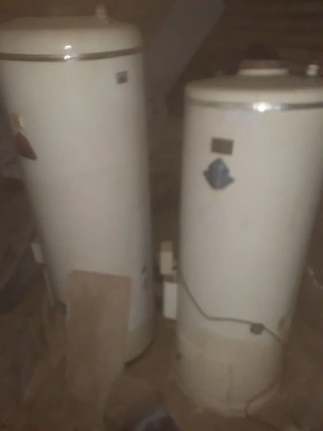 خرید و فروش آبگرمکن مخزنی|آبگرمکن، پکیج، شوفاژ|اصفهان, جاوان|دیوار