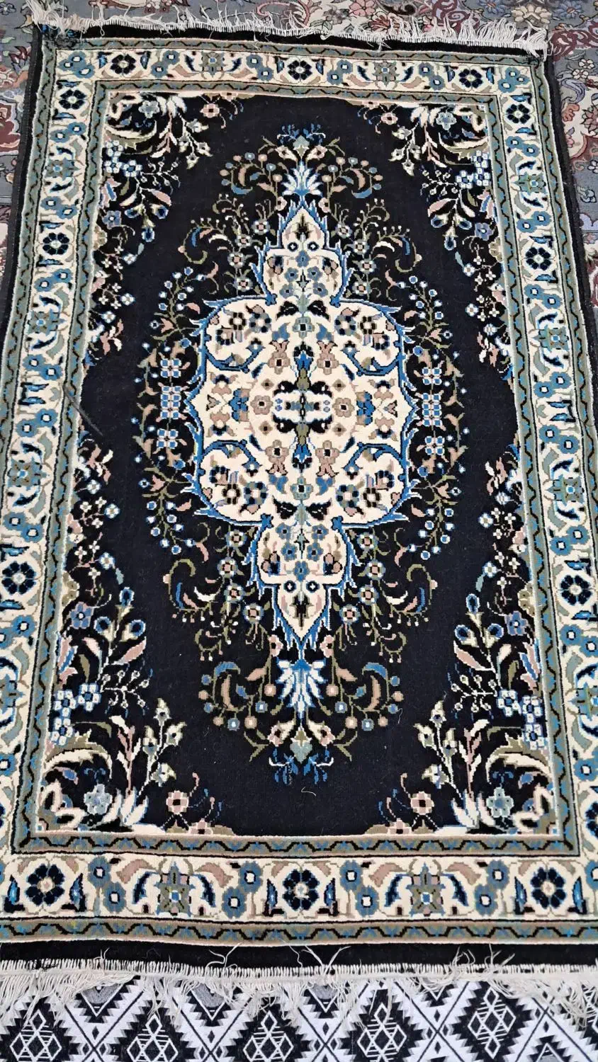 وسایل خانه|گلیم، جاجیم، گبه|گلبهار, شهر جدید گلبهار|دیوار