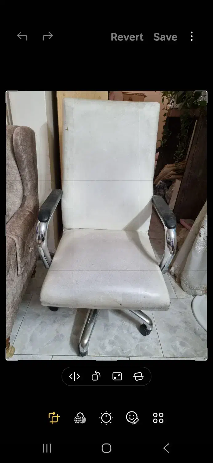 فروش یک عدد صندلی چرم مناسب آرایشگاه و مغازه|صندلی و نیمکت|کازرون, |دیوار