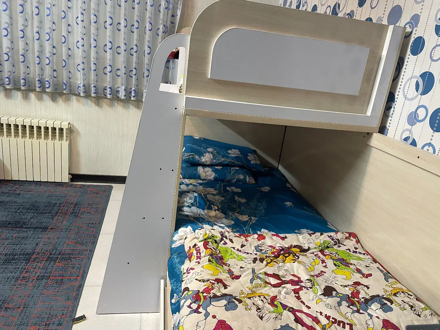 تخت خواب دو طبقه ا|تخت و سرویس خواب|یزد, |دیوار