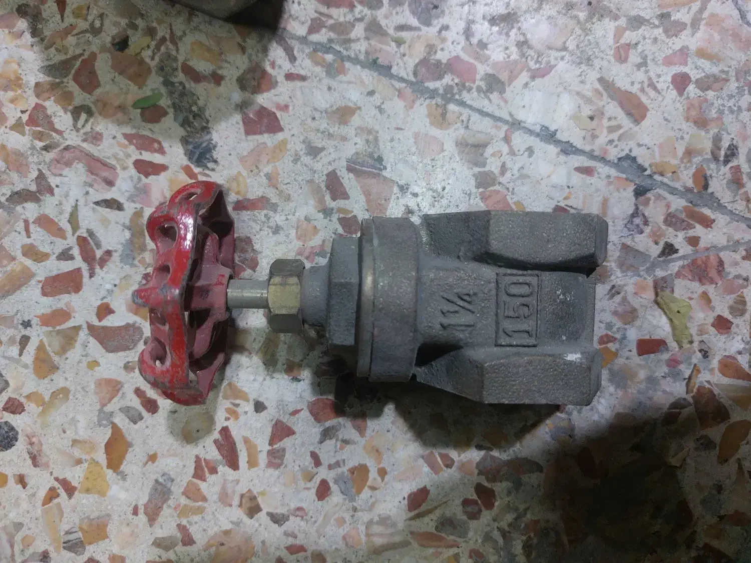 شیر های فلکه ای با اندازه های مختلف|ماشین‌آلات صنعتی|بندر ماهشهر, |دیوار