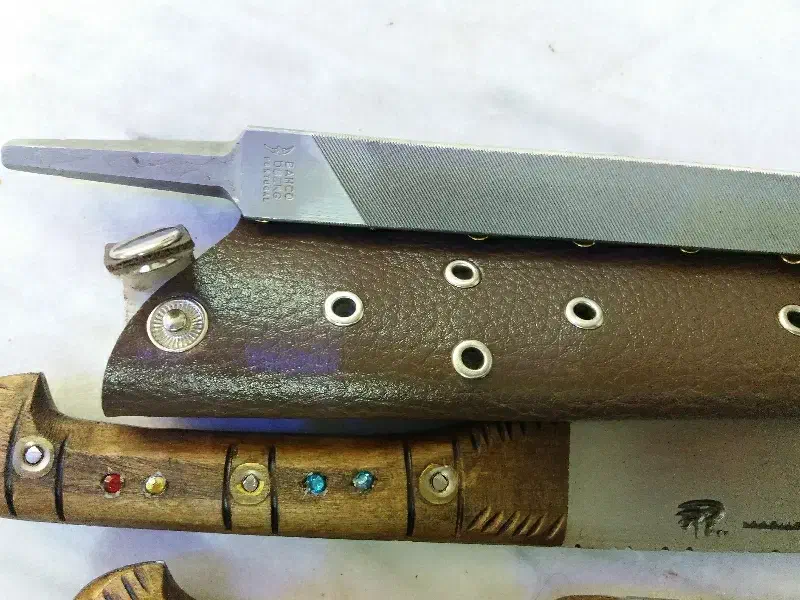 ۲عدد چاقو  ویک سوهان|کوهنوردی و کمپینگ|بروجرد, |دیوار