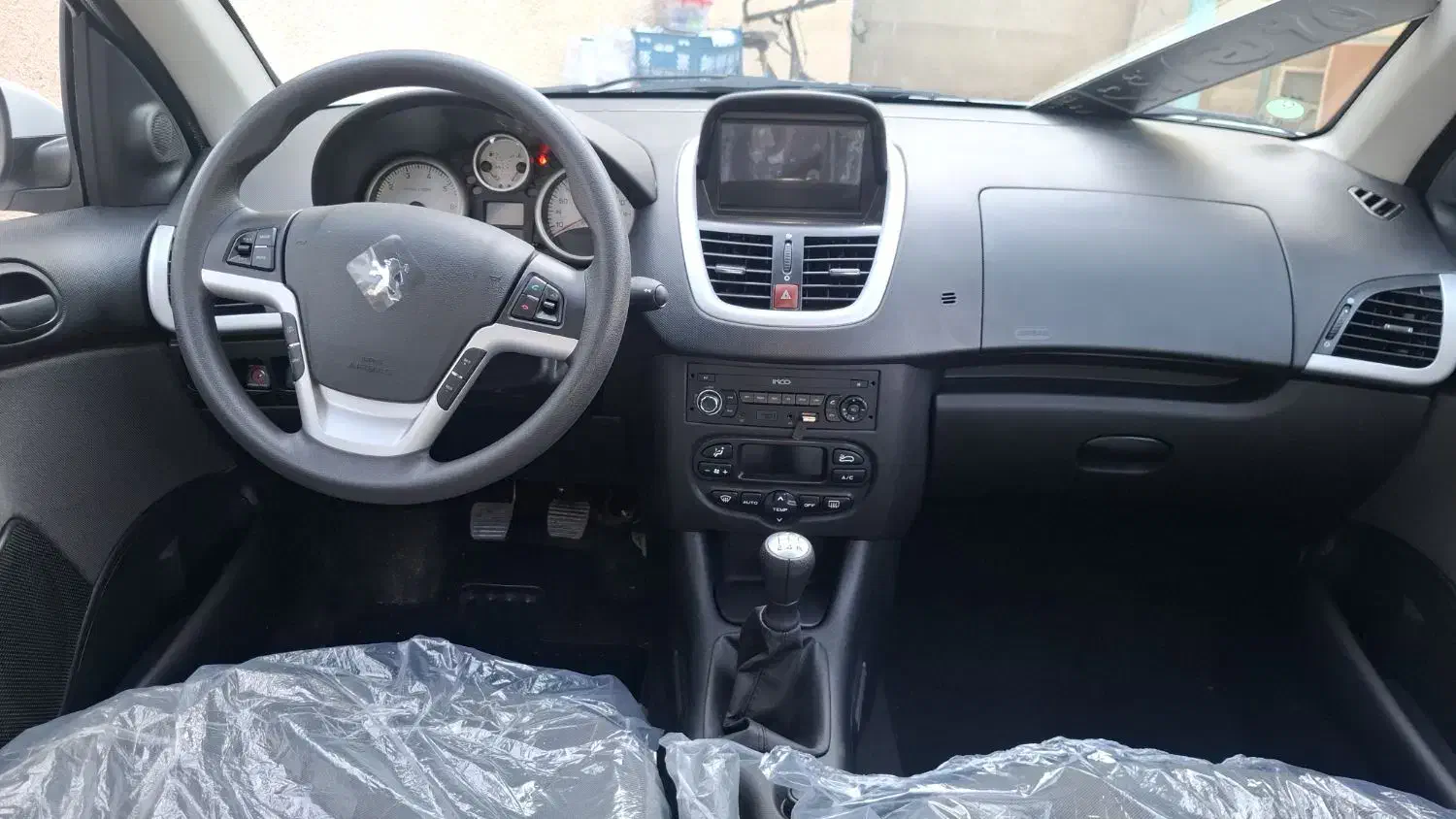 ۲۰۷|خودرو سواری و وانت|مشهد, کارمندان دوم|دیوار