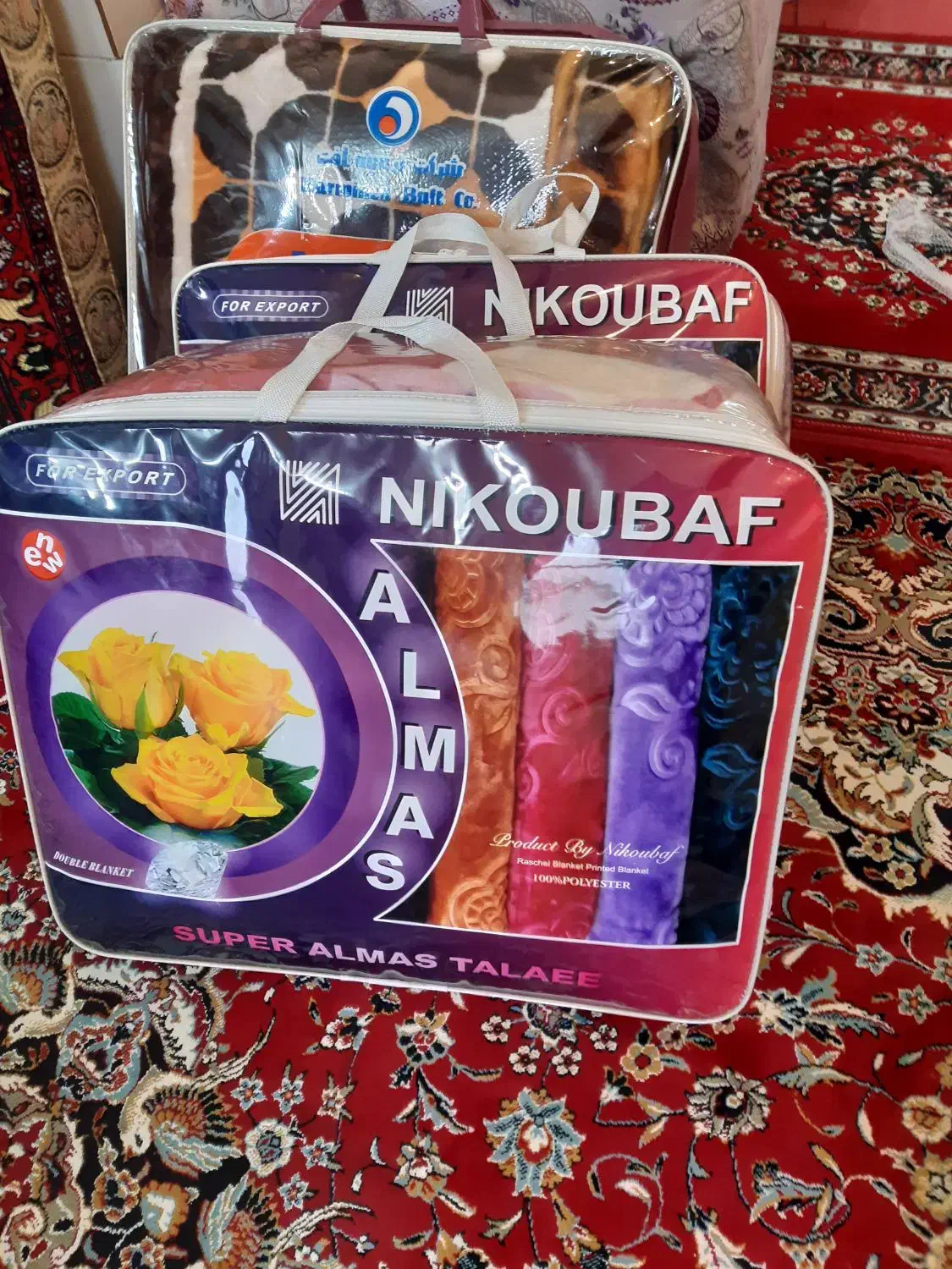 پتو گلبافت کاملا نو|رختخواب، بالش، پتو|اراک, |دیوار