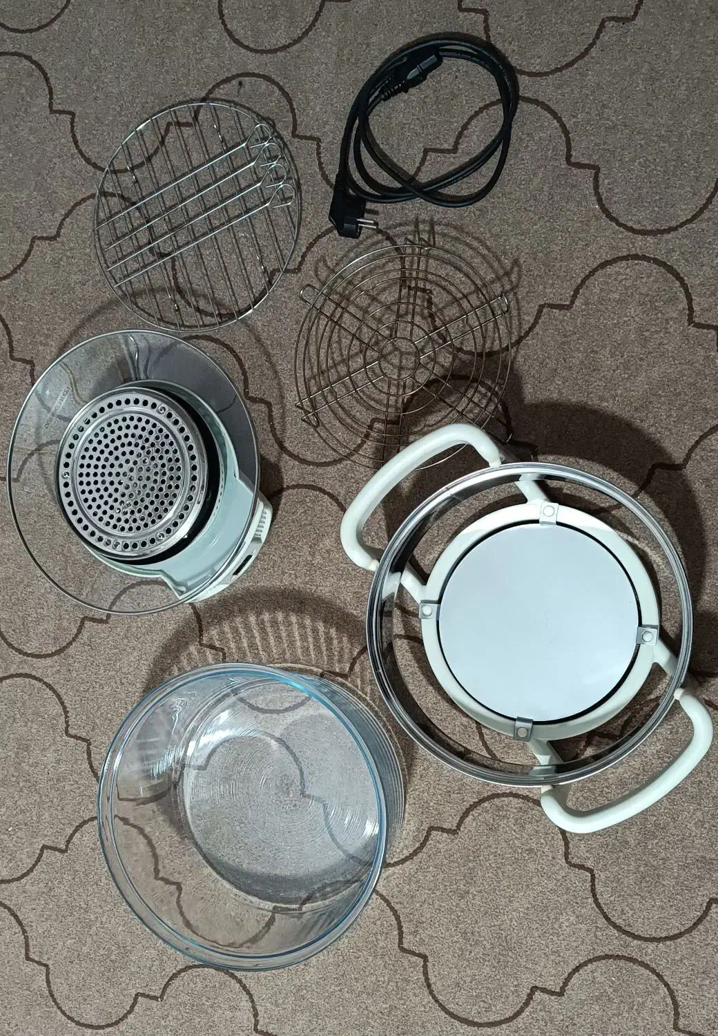 تعدادی وسایل برقی کارکرده|سایر لوازم برقی|اهواز, کوی باهنر|دیوار