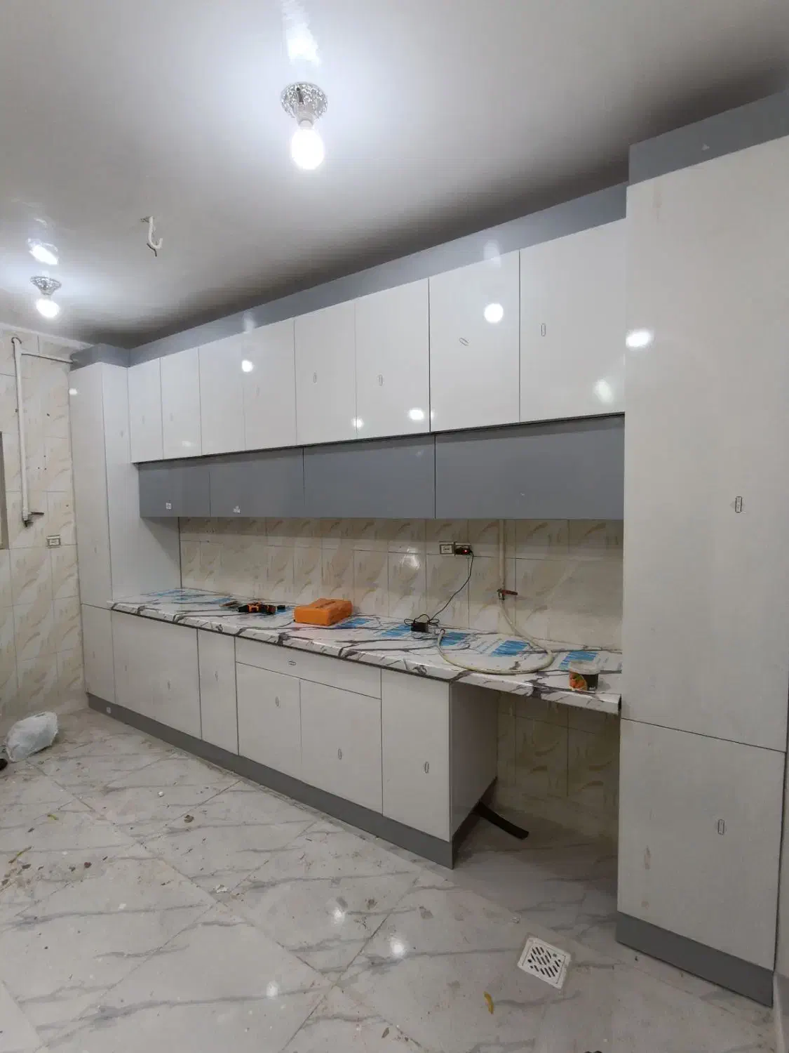 نصب و تعمیر کابینت و کمد دیواری|خدمات پیشه و مهارت|آبادان, |دیوار