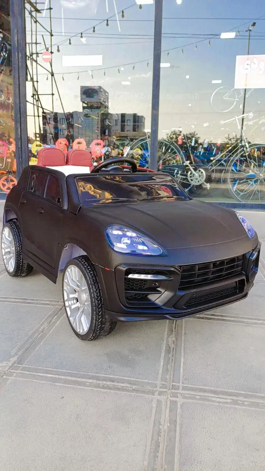 ماشین شارژی porscheپورشه ۴موتورلاستیک اسفنجی|اسباب‌‌بازی|مشهد, توس (بلوار توس)|دیوار