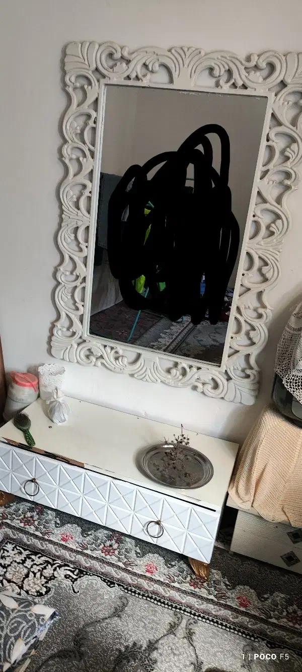 دوعدد آینه با کشو|آینه|آستانه اشرفیه, |دیوار