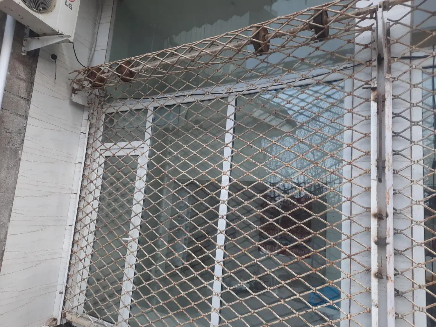 کرکره|ابزارآلات|سنگر, |دیوار