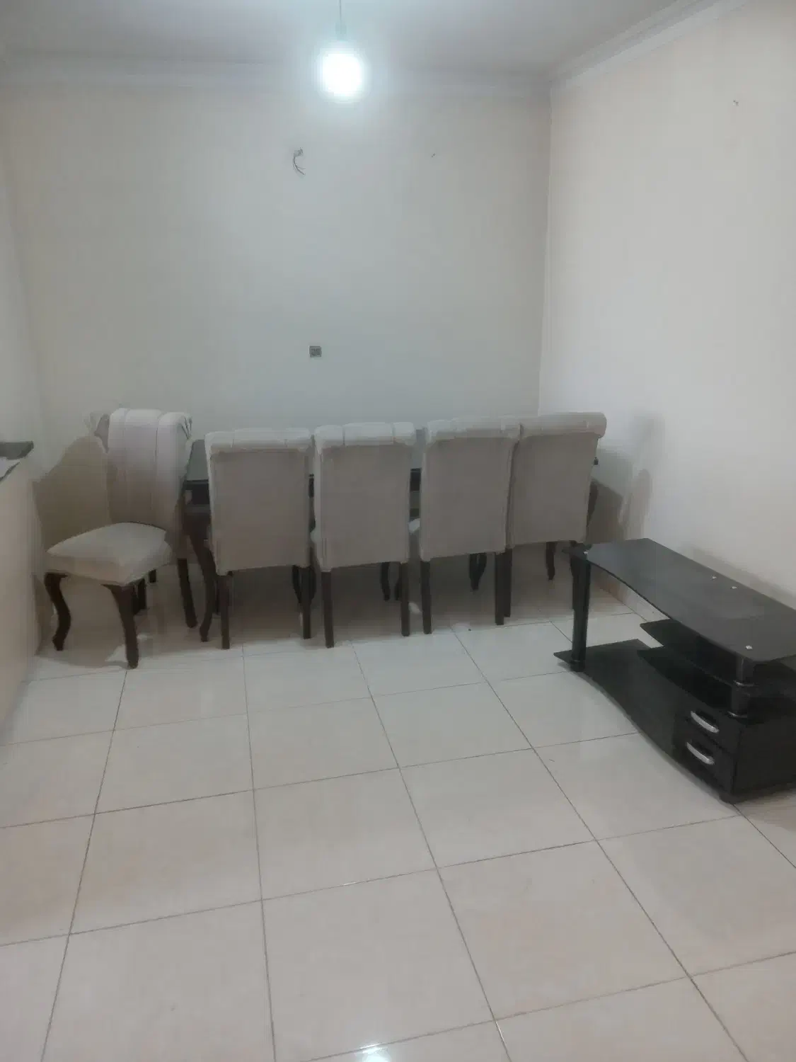 میز ناهارخوری ۱۰ نفره تعداد صندلی فقط ۷ عدد|میز و صندلی غذاخوری|تهران, منیریه|دیوار