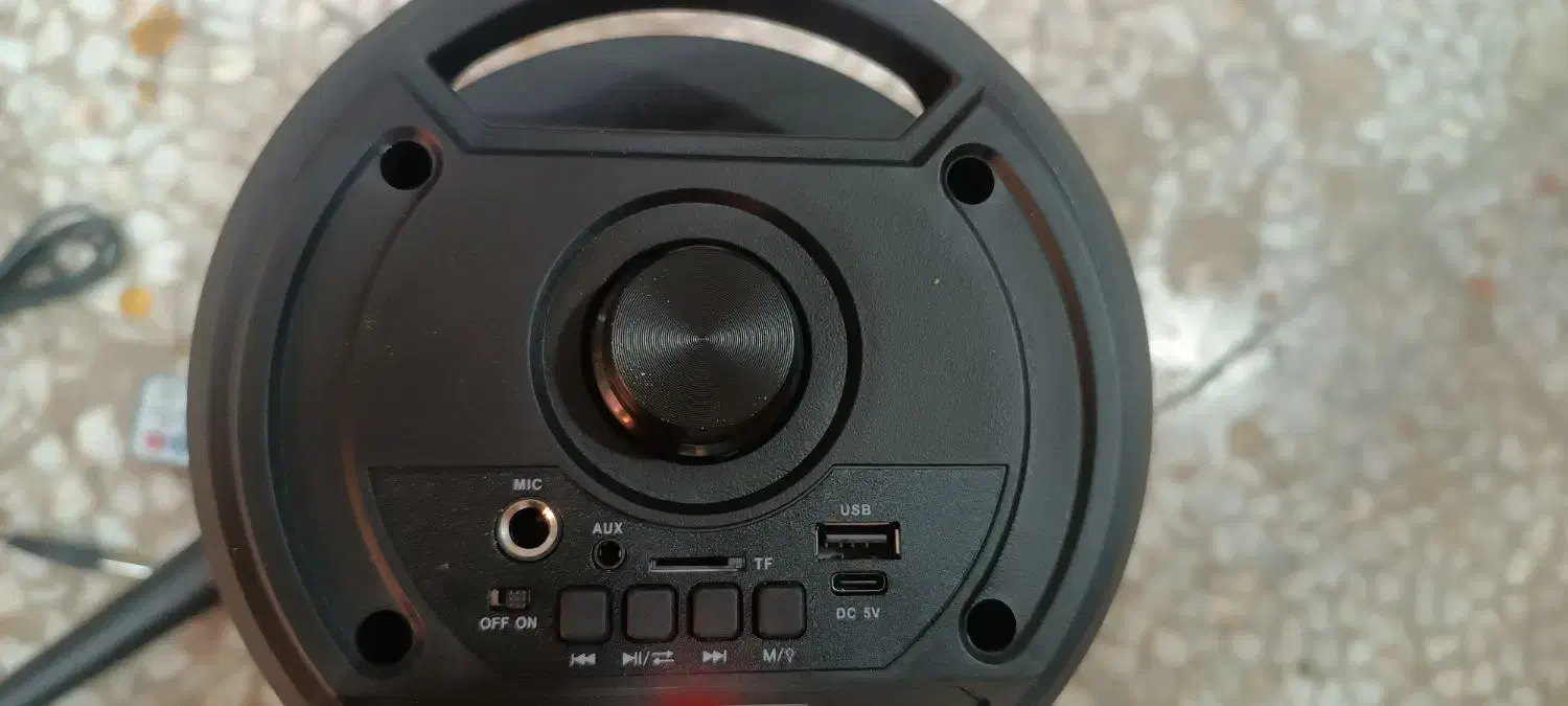 اسپیکر کاملا سالم|سیستم صوتی خانگی|پردیس, سیاه سنگ|دیوار