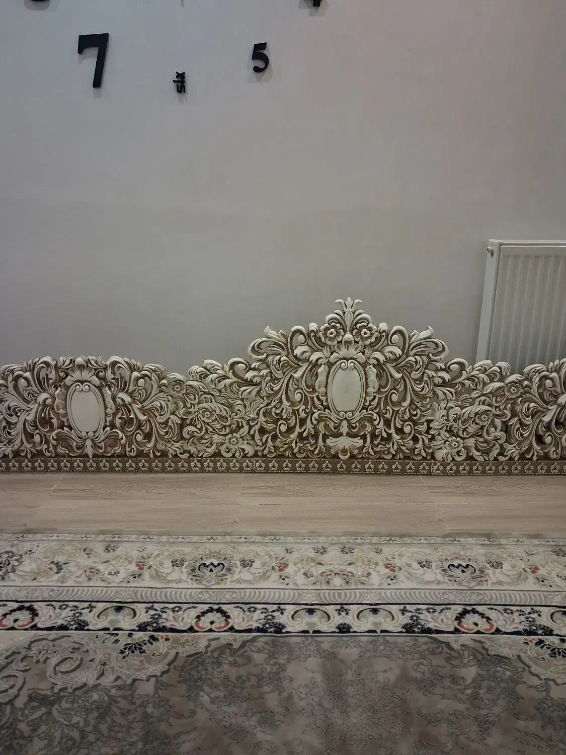 کتیبه ۴متری طلایی سفید|پرده، رانر، رومیزی|رشت, فرزانه|دیوار