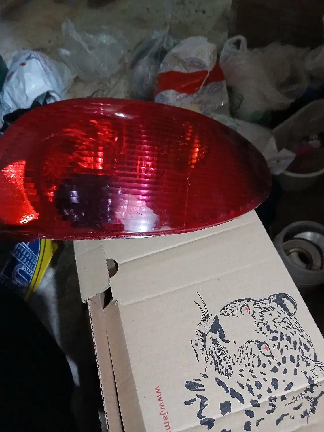 چراغ عقب ۲۰۶ سمت راست|قطعات یدکی و لوازم جانبی|تهران, توحید|دیوار