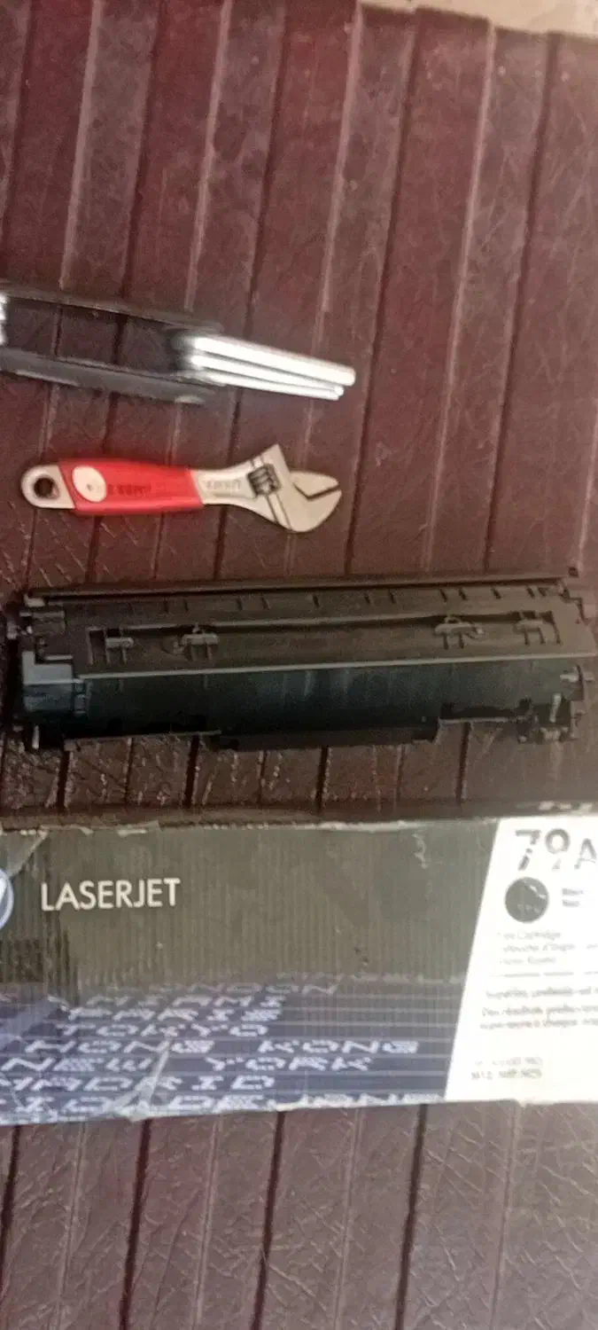 یک عدد هاچار فرانسه کوچک والن کامل کارتیرج دستگاه|پرینتر، اسکنر، کپی، فکس|اردبیل, |دیوار