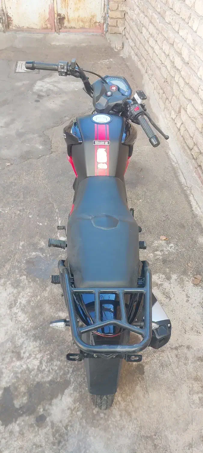 هندا ایردوکو ۱۴۰۲|موتورسیکلت|شال, |دیوار