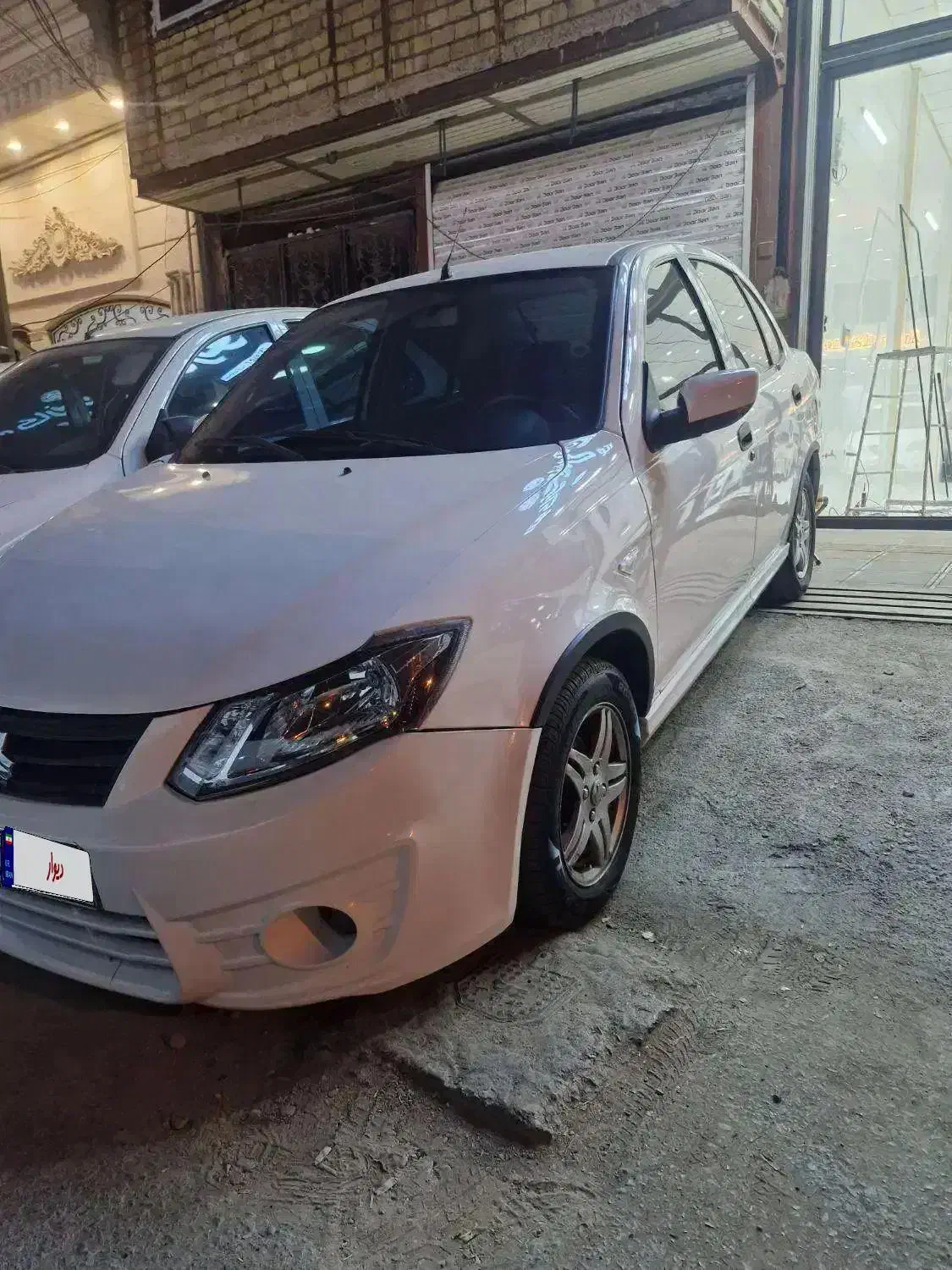 ساینا مدل۹۶بیرنگ نقد(نقد اقساط)|خودرو سواری و وانت|قم, شاه ابراهیم|دیوار